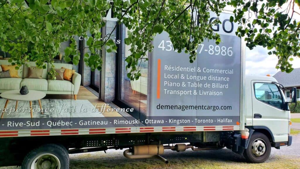 Camion en cours de déménagement Saint-Lambert